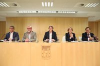 Gobierno, PSOE, sindicatos y patronal acuerdan un Plan de Empleo municipal 2017-2019 de 800 millones para 62 acciones