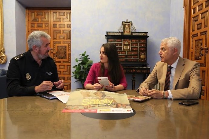 Gómez y Valdivia durante su encuentro