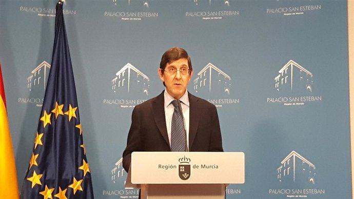 El consejero de Salud, Manuel Villegas