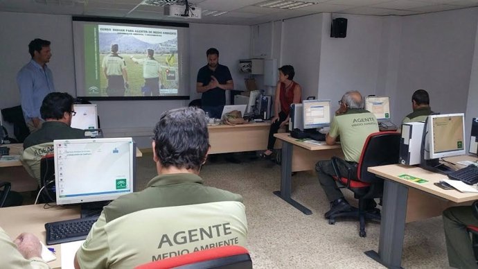 Agentes de Medio Ambiente se forman en sistemas de información geográfica