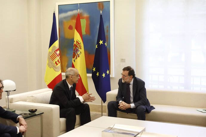 Rajoy recibe en La Moncloa al jefe de Gobierno del Principado de Andorra