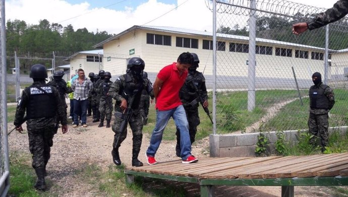 Traslado de presos en Honduras