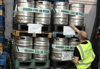 Tres investigados en Sevilla por comercializar barriles de cerveza de forma fraudulenta