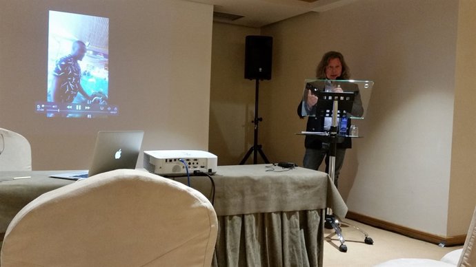 El presidente de Sinapsis, Fabio Talin, en una rueda de prensa