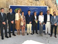 Aitana Sánchez Gijón, Ernesto Alternio, Adriana Ozores y directores, en el Festival de Teatro de San Javier