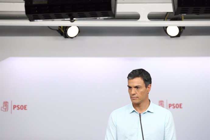 Pedro Sánchez tras el debate con los candidatos a liderar el PSOE