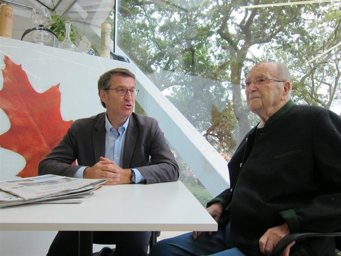 Gerardo Fernández Albor en Santiago con Feijóo