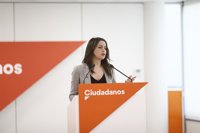 Arrimadas y otros tres candidatos se presentan a las primarias de Cs para la Generalitat