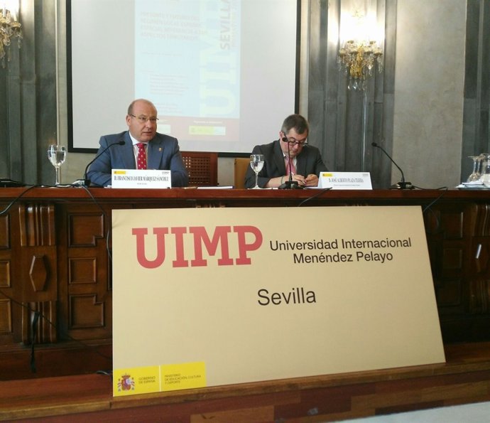 El alcalde de Jaén, Javier Márquez, participa en un curso de la UIMP en Sevilla