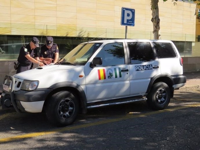 Patrulla de la Policía de la Junta