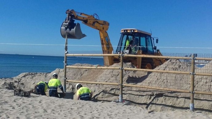 Obres a la platja de Llevant