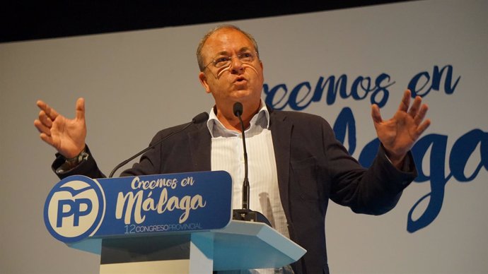               El Presidente Del PP De Extremadura, José Antoni                  