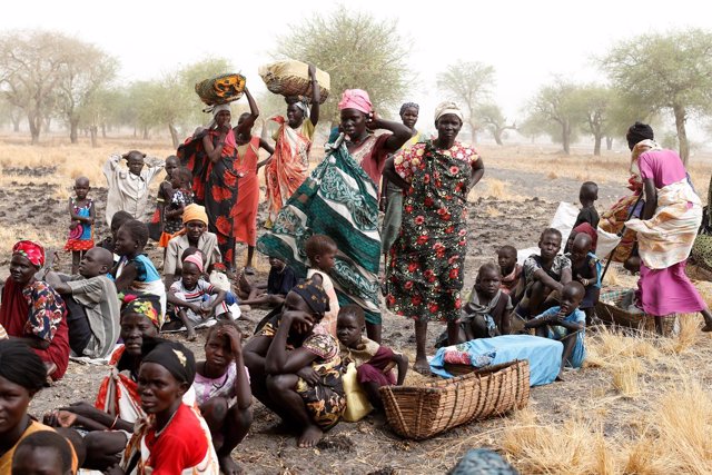 Mujeres y niños desplazados en Sudán del Sur