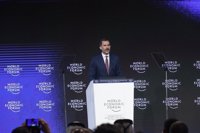 Felipe VI pide "aunar fuerzas" con Oriente Medio y África del Norte para avanzar hacia una "coalición para la paz"