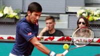 Djokovic pasa a semifinales en Roma sin inmutarse por la lluvia