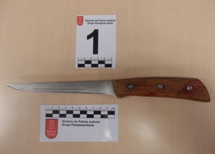 Cuchillo que portaba uno de los detenidos en el momento de la detención