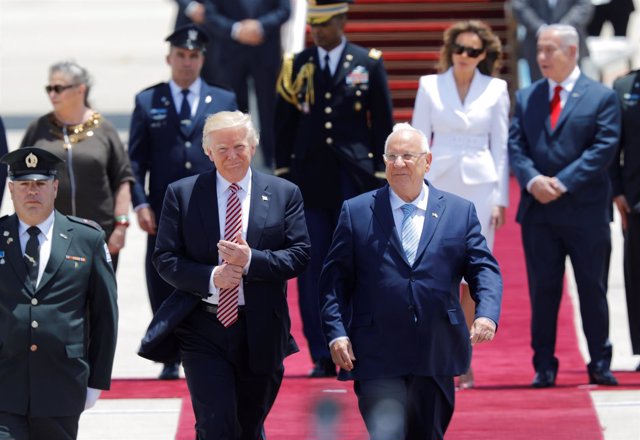 Donald Trump llega a Israel y le recibe Reuven Rivlin