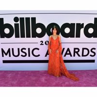 VÍDEO: Camila Cabello canta su single Crying in the Club en los Billboard Music Awards