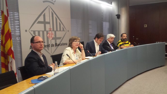 Ramon Sanahuja, Lola López, Jaume Asens, Oriol Rusca y Rodrigo Araneda