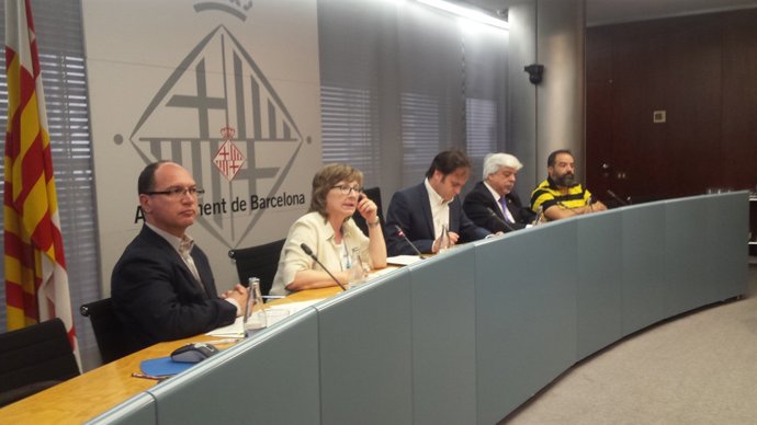 Ramon Sanahuja, Lola López, Jaume Asens, Oriol Rusca i Rodrigo Araneda