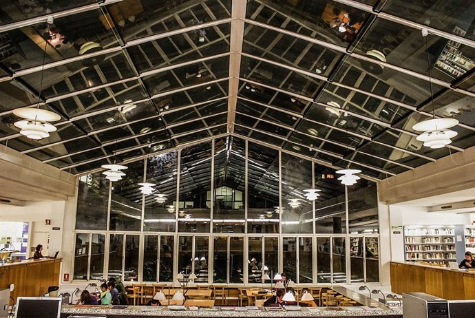 La Universitat de Lleida abre bibliotecas en horario nocturno