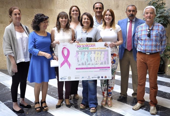 Presentación de la carrera por la mujer y contra el cáncer en Jerez