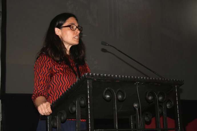 Claire Barber, en una ponencia en la UAO CEU