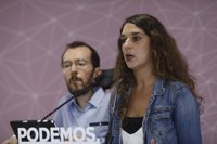 Podemos defiende el referéndum pactado frente a salidas unilaterales pero culpa a Rajoy de la deriva