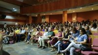 El programa "Ayuda entre iguales. Alumnos acompañantes" comenzará el próximo curso en 138 centros educativos extremeños