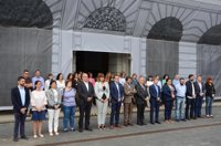 El Cabildo de Tenerife guarda un minuto de silencio en homenaje a las víctimas del atentado de Manchester