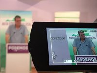 Podemos: Susana Díaz seguirá ejerciendo "parcialmente" de presidenta por tareas "ajenas" a Andalucía