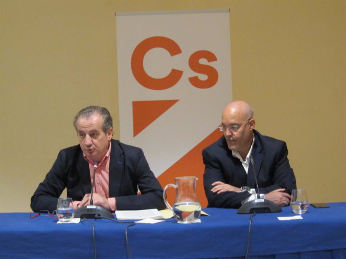 Arturo Soria (director de Aedive) y Nicanor García, portavoz de Ciudadanos Astur