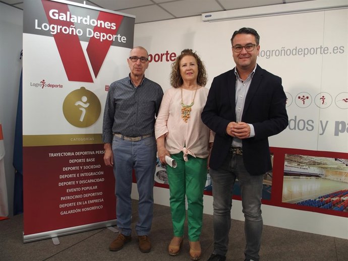Merino, Muro y Olalde, en la presentación de los Galardones