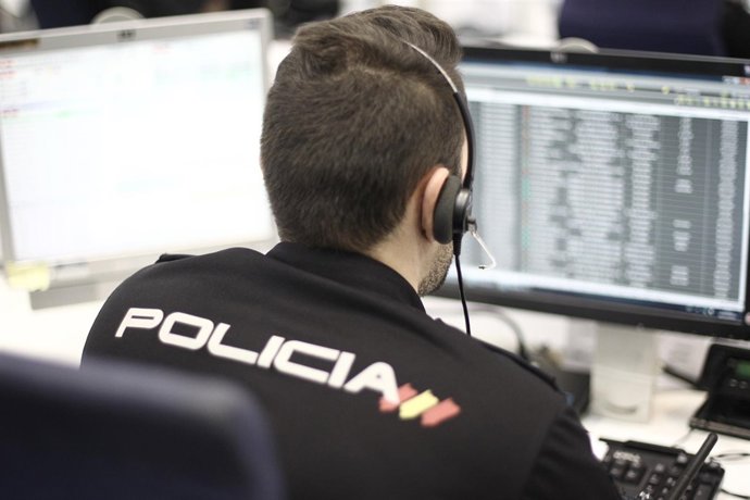 Policía Nacional en la Jefatura Superior de Policía de Madrid