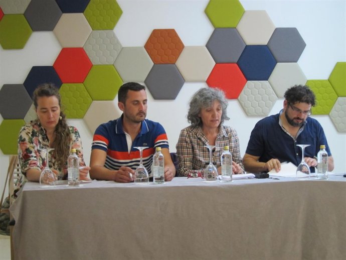 Lídia Senra (AGEe) con representantes de Atrifoga