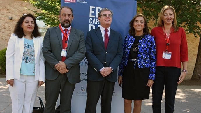 El rector y la secretaria de Estado