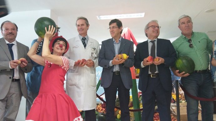 El consejero de Salud inaugura XIV Semana de Hábitos Saludables en La Arrixaca