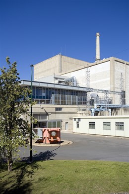 Imatge de l'exterior de la central nuclear de Santa María de Garoña