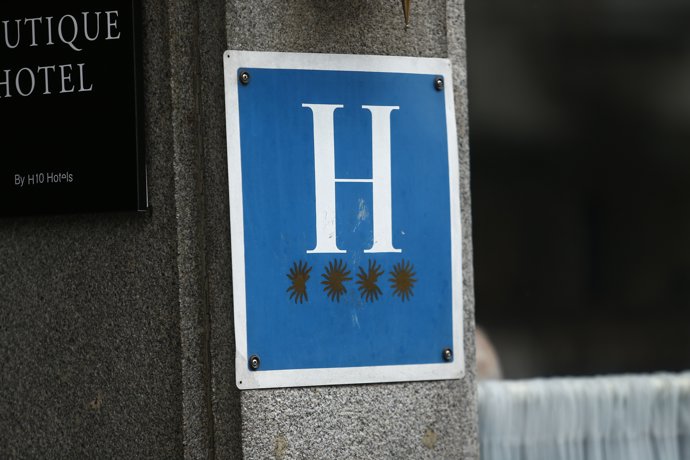Hotel de quatre estrelless, hotels, turisme, allotjament