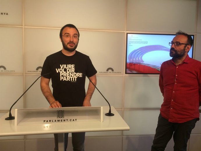 Els diputats de la CUP Albert Botran i Benet Salellas