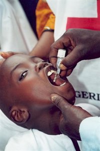 Identifican marcadores inmunes asociados a una posible protección contra la malaria tras recibir la vacuna