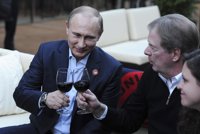 Putin promete que la organización de Rusia 2018 será "del mayor nivel posible"