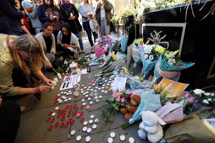 Vigilia homenaje a las víctimas en Manchester