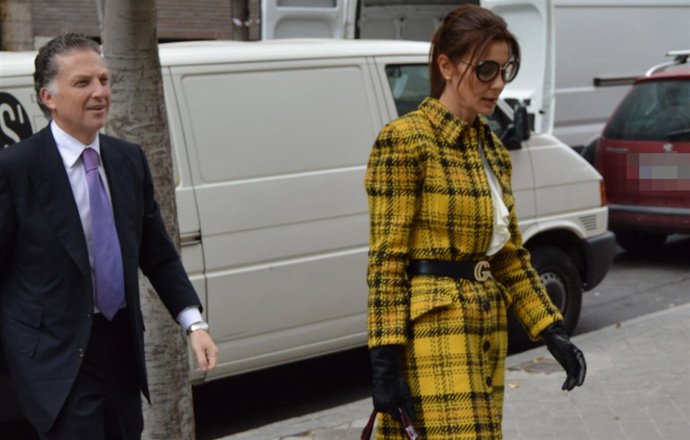 MAR FLORES Y ELÍAS SACAL