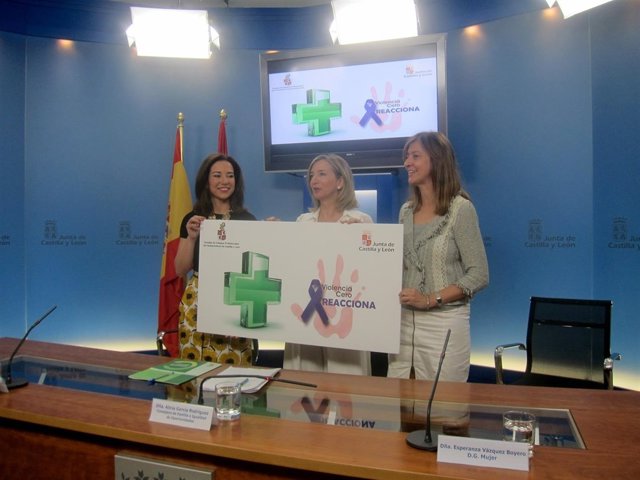 Raquel Martínez, Alicia García y Esperanza Vázquez. 