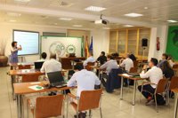 Empresas y profesionales andaluces participan en un taller formativo de Extenda sobre licitaciones internacionales