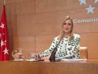 Comunidad y sindicatos negocian la contratación de 2.800 maestros y profesores hasta 2021