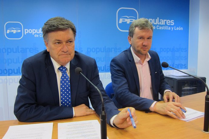 Valladolid. Vázquez y Lacalle analizan los congresos provinciales