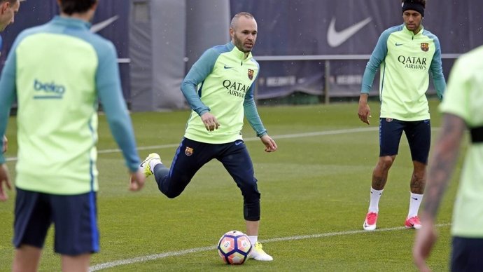 Andrés Iniesta entrenamiento Barcelona