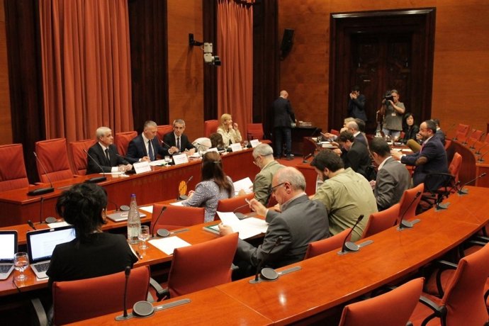 Reunió de la Comissió d'Assumptes Institucionals. 